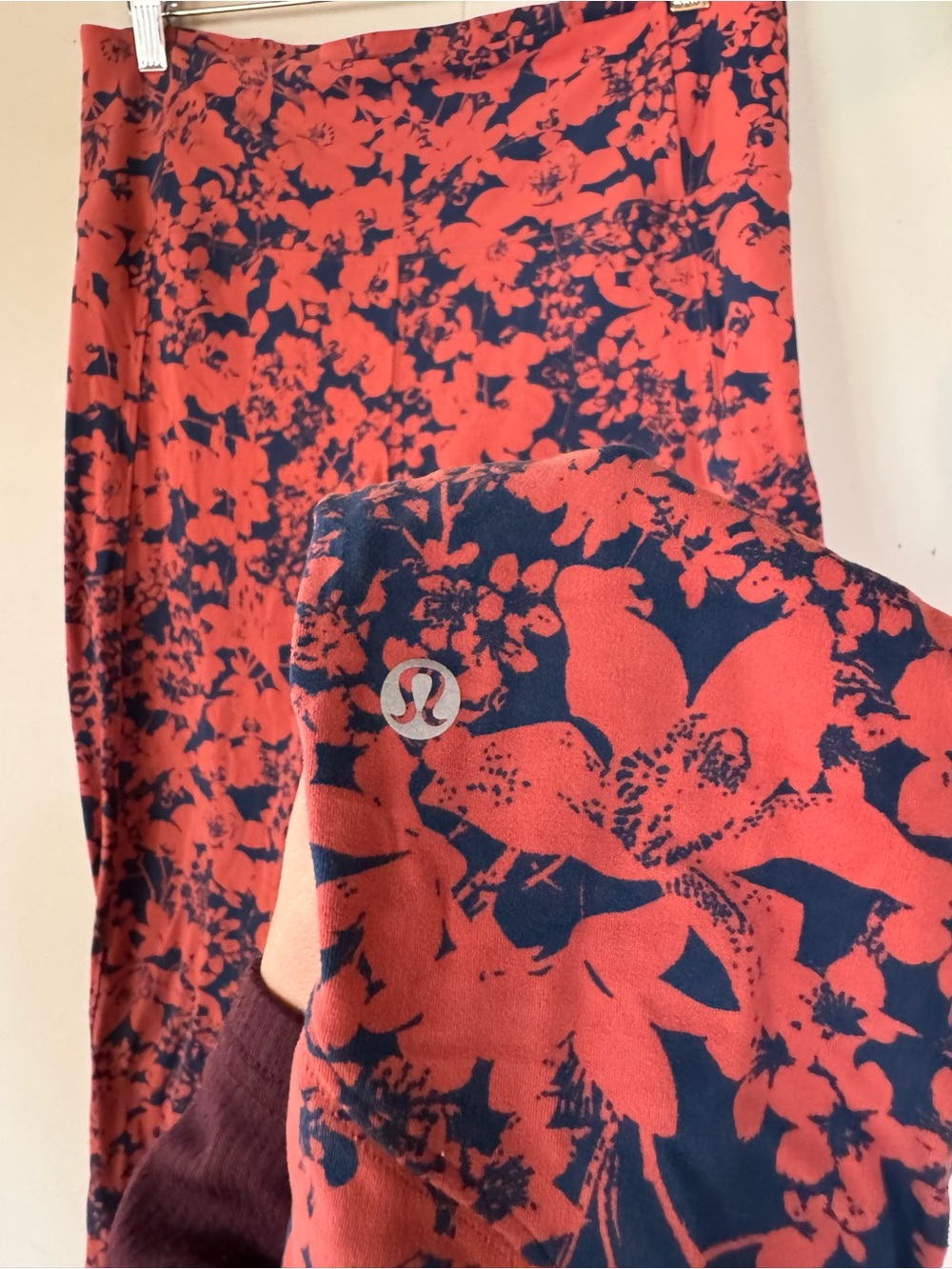 lululemon athletica Coral and Navy Floral Leggings